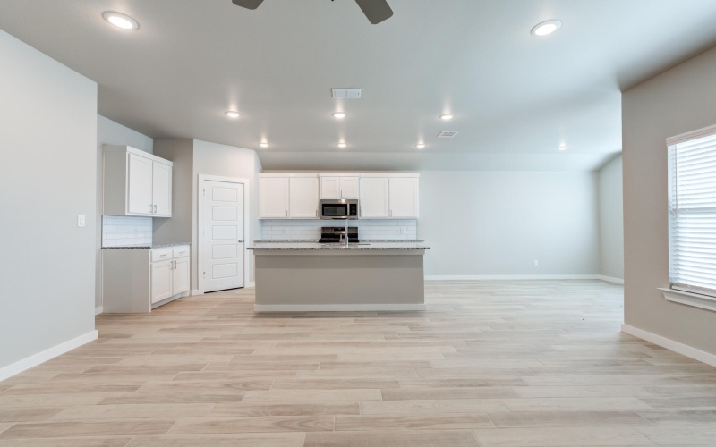 7031 25th Street, Lubbock, TX 79407, 3 Bedrooms Bedrooms, ,2 BathroomsBathrooms,Residential,For Sale,7031 25th Street,0,202564457