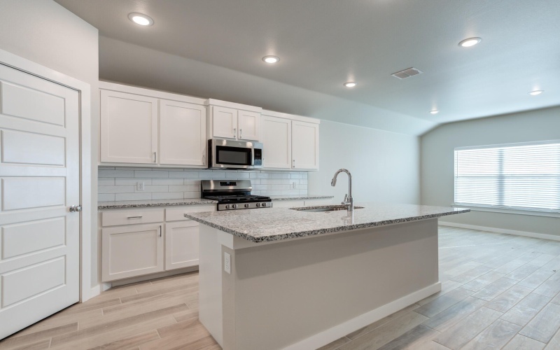 7031 25th Street, Lubbock, TX 79407, 3 Bedrooms Bedrooms, ,2 BathroomsBathrooms,Residential,For Sale,7031 25th Street,0,202564457