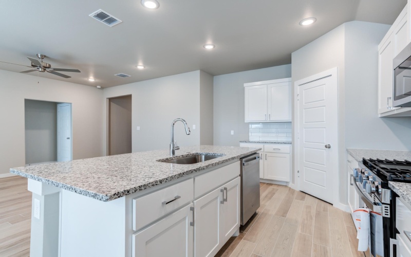 7031 25th Street, Lubbock, TX 79407, 3 Bedrooms Bedrooms, ,2 BathroomsBathrooms,Residential,For Sale,7031 25th Street,0,202564457