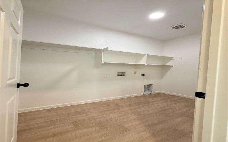 2864 Burchill Road, Fort Worth, TX 76105, 3 Habitaciones Habitaciones , ,2 BañosBaños,Residential,En Venta,2864 Burchill Road,0,21138467