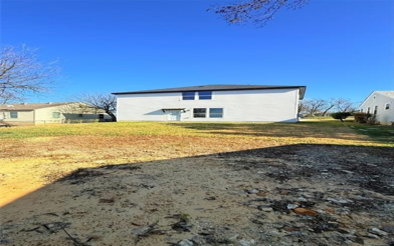 2864 Burchill Road, Fort Worth, TX 76105, 3 Habitaciones Habitaciones , ,2 BañosBaños,Residential,En Venta,2864 Burchill Road,0,21138467