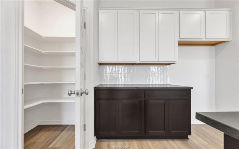 1941 Pinemont View Drive, Bryan, TX 77807, 4 Habitaciones Habitaciones , ,2 BañosBaños,Residential,En Venta,1941 Pinemont View Drive,0,25013117