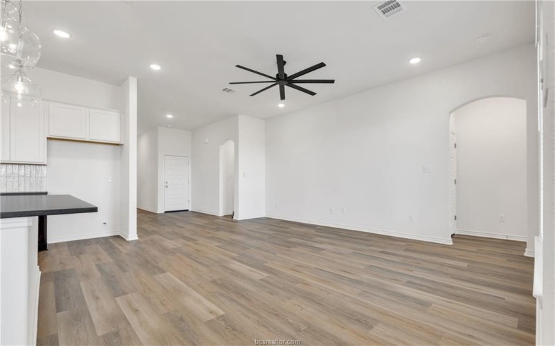 1941 Pinemont View Drive, Bryan, TX 77807, 4 Habitaciones Habitaciones , ,2 BañosBaños,Residential,En Venta,1941 Pinemont View Drive,0,25013117