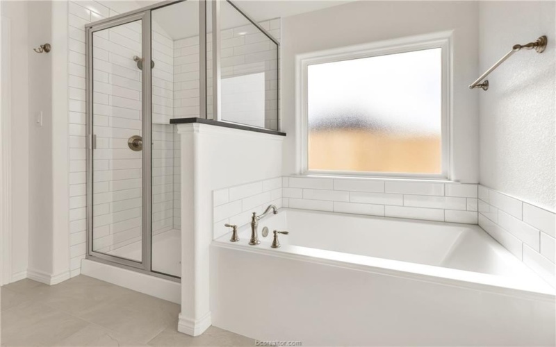 1941 Pinemont View Drive, Bryan, TX 77807, 4 Habitaciones Habitaciones , ,2 BañosBaños,Residential,En Venta,1941 Pinemont View Drive,0,25013117