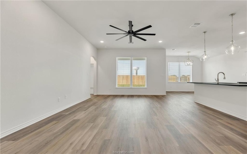 1941 Pinemont View Drive, Bryan, TX 77807, 4 Habitaciones Habitaciones , ,2 BañosBaños,Residential,En Venta,1941 Pinemont View Drive,0,25013117