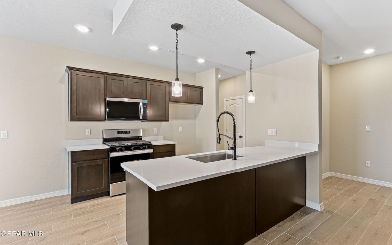 15029 RESOLVE Drive, El Paso, TX 79938, 4 Habitaciones Habitaciones , ,1 BañoBaños,Residential,En Venta,15029 RESOLVE Drive,0,935590