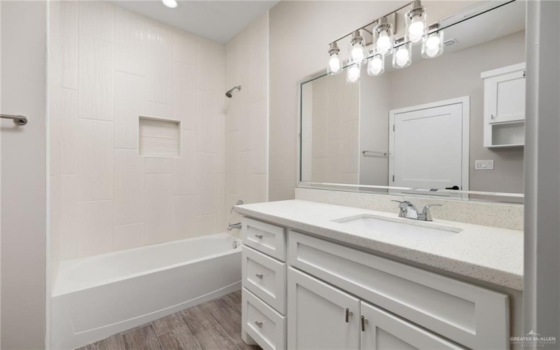 2714 Primrose Drive, Weslaco, TX 78596, ,Residential Multi Family,En Venta,2714 Primrose Drive,0,490758