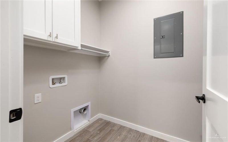 2714 Primrose Drive, Weslaco, TX 78596, ,Residential Multi Family,En Venta,2714 Primrose Drive,0,490758