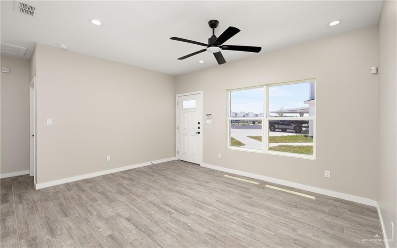 2714 Primrose Drive, Weslaco, TX 78596, ,Residential Multi Family,En Venta,2714 Primrose Drive,0,490758