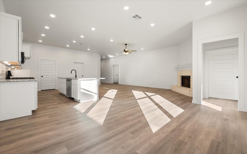 7001 56th Street, Lubbock, TX 79407, 4 Habitaciones Habitaciones , ,2 BañosBaños,Residential,En Venta,7001 56th Street,0,202564468