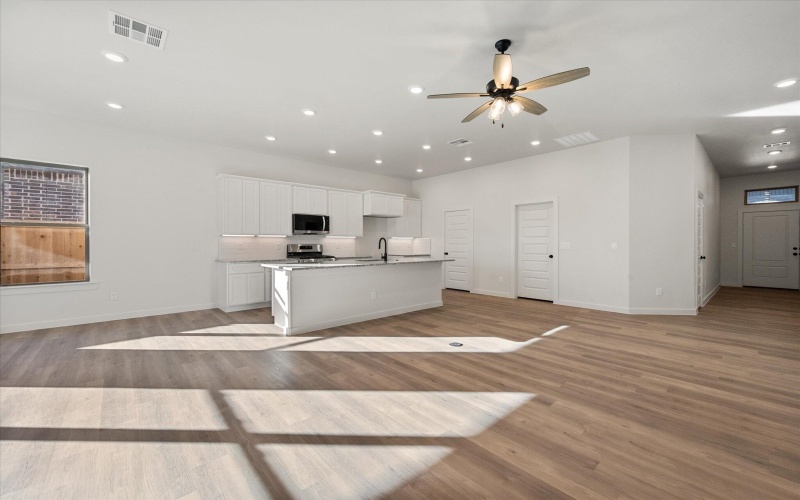 7001 56th Street, Lubbock, TX 79407, 4 Habitaciones Habitaciones , ,2 BañosBaños,Residential,En Venta,7001 56th Street,0,202564468