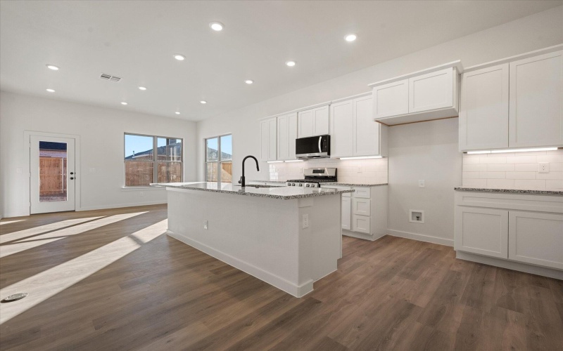 7001 56th Street, Lubbock, TX 79407, 4 Habitaciones Habitaciones , ,2 BañosBaños,Residential,En Venta,7001 56th Street,0,202564468