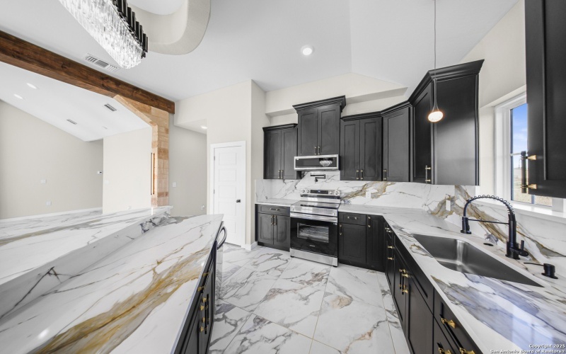 165 Flor Del Sol, San Antonio, TX 78264, 4 Habitaciones Habitaciones , ,3 BañosBaños,Residential,En Venta,165 Flor Del Sol,0,1930404