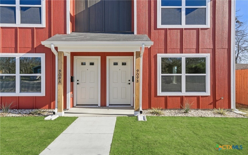 909 S Martin Luther King Jr Drive unit: A & B #A & B, Temple, TX 76504, 6 Bedrooms Bedrooms, ,7 BathroomsBathrooms,Residential,For Sale,909 S Martin Luther King Jr Drive unit: A & B,0,600651