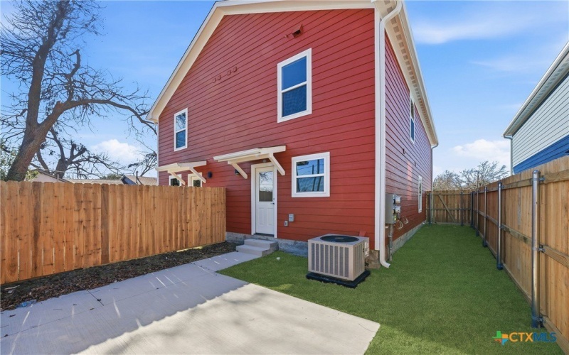 909 S Martin Luther King Jr Drive unit: A & B #A & B, Temple, TX 76504, 6 Bedrooms Bedrooms, ,7 BathroomsBathrooms,Residential,For Sale,909 S Martin Luther King Jr Drive unit: A & B,0,600651