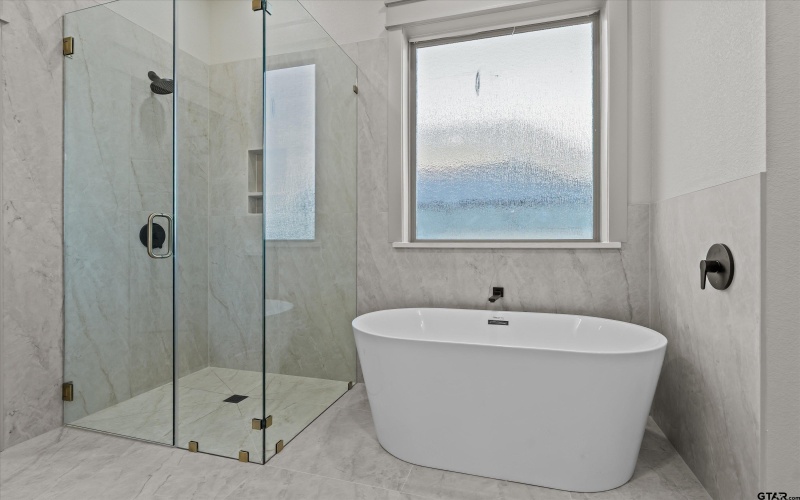 15674 CR 436, Lindale, TX 75771, 4 Bedrooms Bedrooms, ,2 BathroomsBathrooms,Residential,For Sale,15674 CR 436,0,25018110