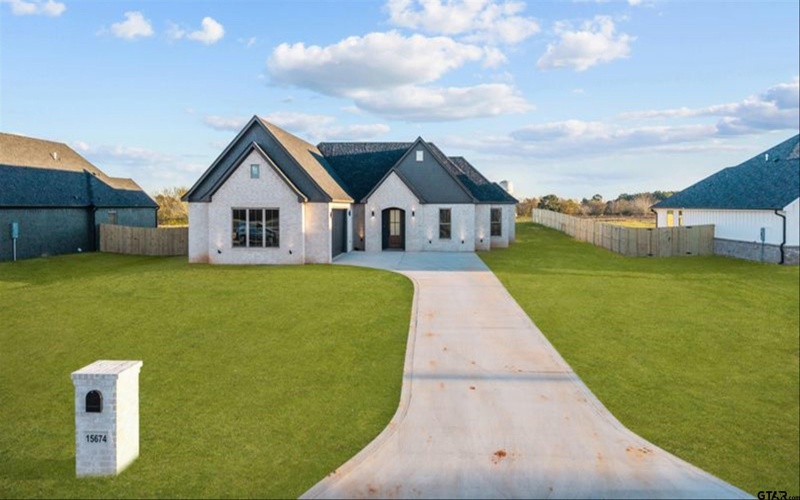 15674 CR 436, Lindale, TX 75771, 4 Bedrooms Bedrooms, ,2 BathroomsBathrooms,Residential,For Sale,15674 CR 436,0,25018110