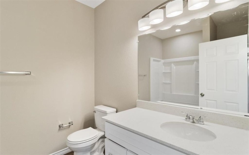 5716 Stonegate, Granbury, TX 76048, 4 Bedrooms Bedrooms, ,2 BathroomsBathrooms,Residential,For Sale,5716 Stonegate,0,21135552