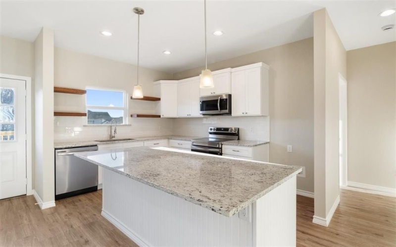 5716 Stonegate, Granbury, TX 76048, 4 Bedrooms Bedrooms, ,2 BathroomsBathrooms,Residential,For Sale,5716 Stonegate,0,21135552