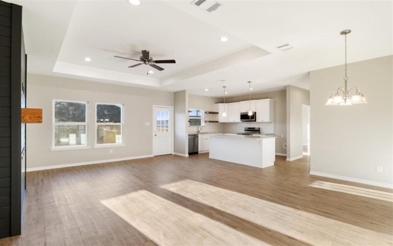 5716 Stonegate, Granbury, TX 76048, 4 Bedrooms Bedrooms, ,2 BathroomsBathrooms,Residential,For Sale,5716 Stonegate,0,21135552