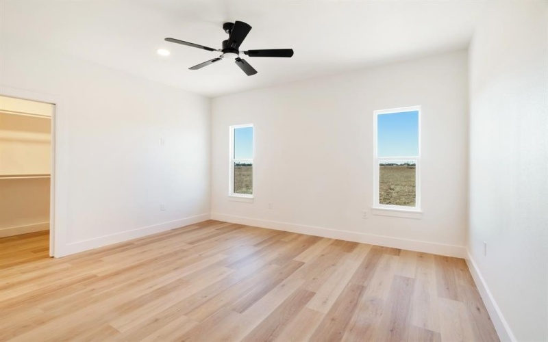 213 Private Road 33083, Sumner, TX 75486, 3 Habitaciones Habitaciones , ,2 BañosBaños,Residential,En Venta,213 Private Road 33083,0,21137242