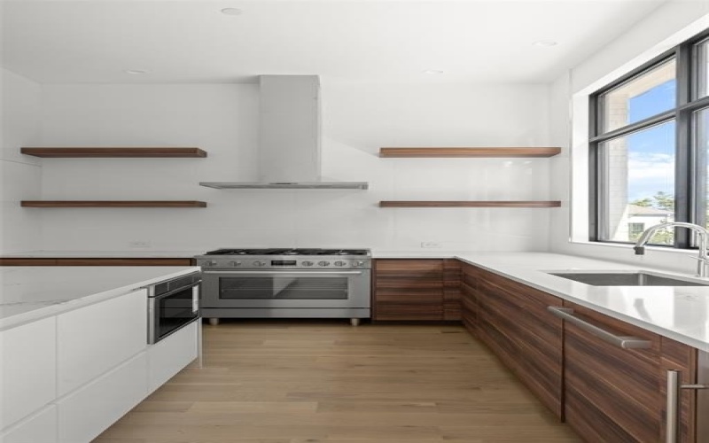 610 N Oak Cliff Boulevard #304, Dallas, TX 75208, 3 Habitaciones Habitaciones , ,3 BañosBaños,Residential,En Venta,610 N Oak Cliff Boulevard,0,21139158