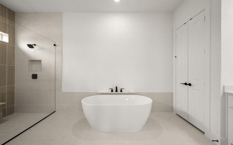 200 Broadmoor Lane, Ovilla, TX 75154, 4 Habitaciones Habitaciones , ,3 BañosBaños,Residential,En Venta,200 Broadmoor Lane,0,21139201