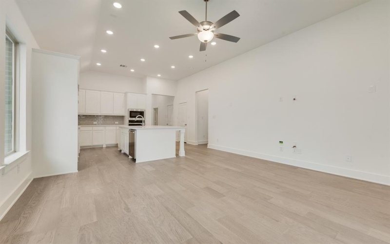 528 Embargo Drive, Fate, TX 75189, 4 Habitaciones Habitaciones , ,2 BañosBaños,Residential,En Venta,528 Embargo Drive,0,21139254