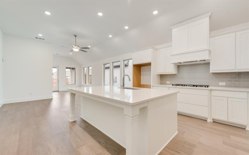 528 Embargo Drive, Fate, TX 75189, 4 Habitaciones Habitaciones , ,2 BañosBaños,Residential,En Venta,528 Embargo Drive,0,21139254