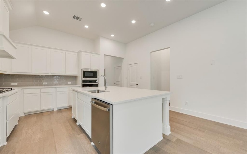 528 Embargo Drive, Fate, TX 75189, 4 Habitaciones Habitaciones , ,2 BañosBaños,Residential,En Venta,528 Embargo Drive,0,21139254