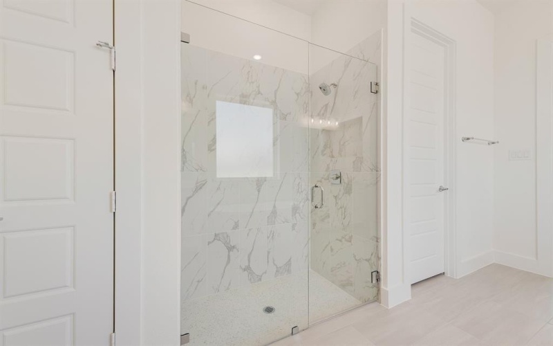 830 Montrose Drive, Rockwall, TX 75087, 5 Bedrooms Bedrooms, ,5 BathroomsBathrooms,Residential,For Sale,830 Montrose Drive,0,21139329