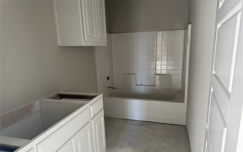 705 Broken Bow Lane, Cleburne, TX 76033, 4 Habitaciones Habitaciones , ,2 BañosBaños,Residential,En Venta,705 Broken Bow Lane,0,21139350