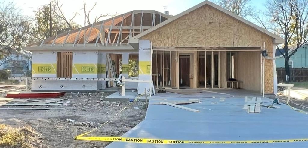 807 N Van Buren St, San Angelo, TX 76901, 3 Habitaciones Habitaciones , ,2 BañosBaños,Residential,En Venta,807 N Van Buren St,0,130133