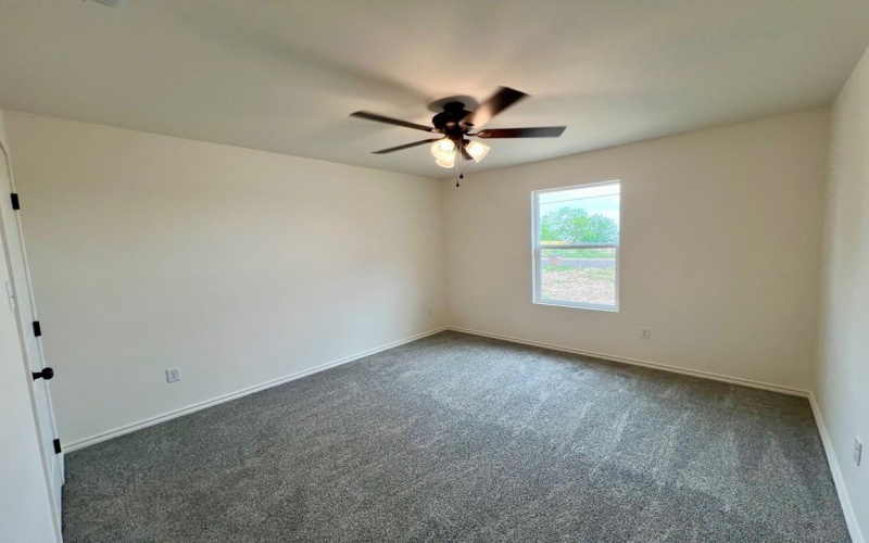 807 N Van Buren St, San Angelo, TX 76901, 3 Habitaciones Habitaciones , ,2 BañosBaños,Residential,En Venta,807 N Van Buren St,0,130133