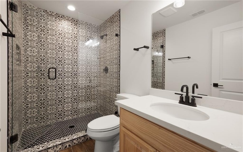 1024 W Star Flower Street, Edinburg, TX 78541, 3 Habitaciones Habitaciones , ,2 BañosBaños,Residential,En Venta,1024 W Star Flower Street,0,490762