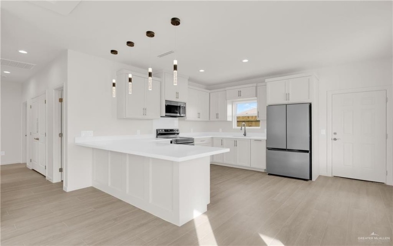 5800 Ozark Avenue, McAllen, TX 78504, ,Residential Multi Family,En Venta,5800 Ozark Avenue,0,490809