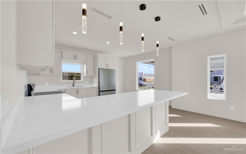 5800 Ozark Avenue, McAllen, TX 78504, ,Residential Multi Family,En Venta,5800 Ozark Avenue,0,490809