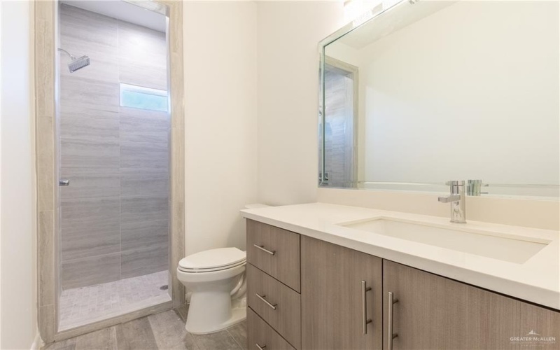 5800 Ozark Avenue, McAllen, TX 78504, ,Residential Multi Family,En Venta,5800 Ozark Avenue,0,490809