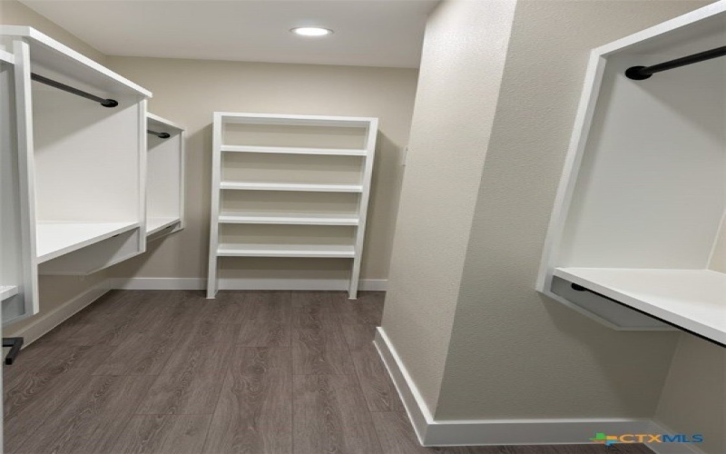 205 Haller Street, Yoakum, TX 77995, 3 Habitaciones Habitaciones , ,2 BañosBaños,Residential,En Venta,205 Haller Street,0,600692