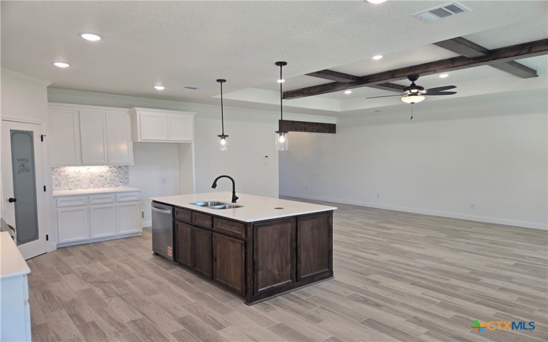 2041 Mercer Street, Nolanville, TX 76559, 4 Habitaciones Habitaciones , ,2 BañosBaños,Residential,En Venta,2041 Mercer Street,0,600761