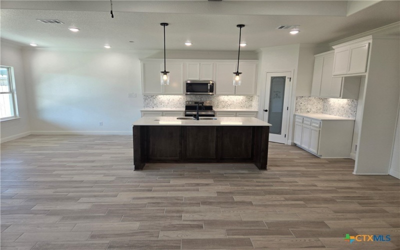 2041 Mercer Street, Nolanville, TX 76559, 4 Habitaciones Habitaciones , ,2 BañosBaños,Residential,En Venta,2041 Mercer Street,0,600761