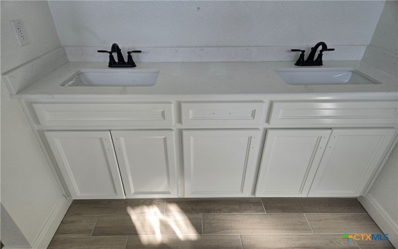 2041 Mercer Street, Nolanville, TX 76559, 4 Habitaciones Habitaciones , ,2 BañosBaños,Residential,En Venta,2041 Mercer Street,0,600761