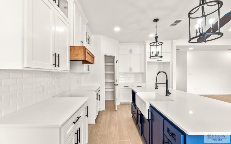 120 MARIGOLD DR, LOS FRESNOS, TX 78566, 3 Habitaciones Habitaciones , ,2 BañosBaños,Residential,En Venta,120 MARIGOLD DR,0,29768837