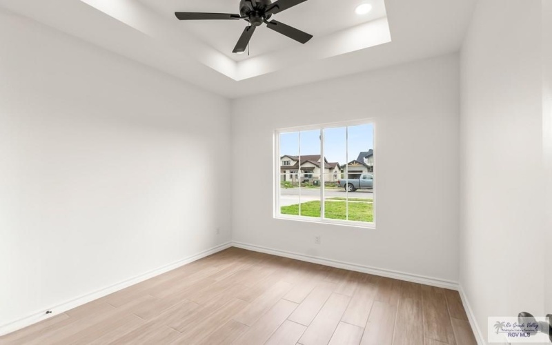 120 MARIGOLD DR, LOS FRESNOS, TX 78566, 3 Habitaciones Habitaciones , ,2 BañosBaños,Residential,En Venta,120 MARIGOLD DR,0,29768837