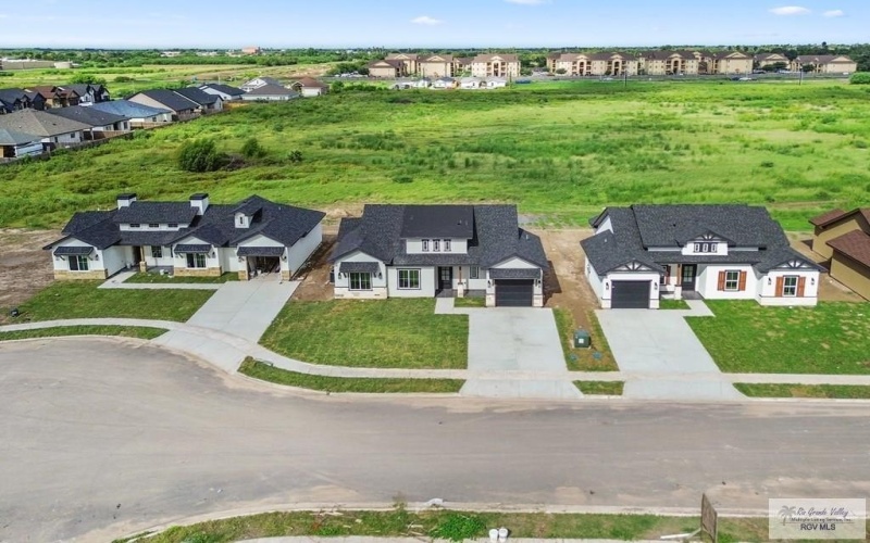 120 MARIGOLD DR, LOS FRESNOS, TX 78566, 3 Habitaciones Habitaciones , ,2 BañosBaños,Residential,En Venta,120 MARIGOLD DR,0,29768837