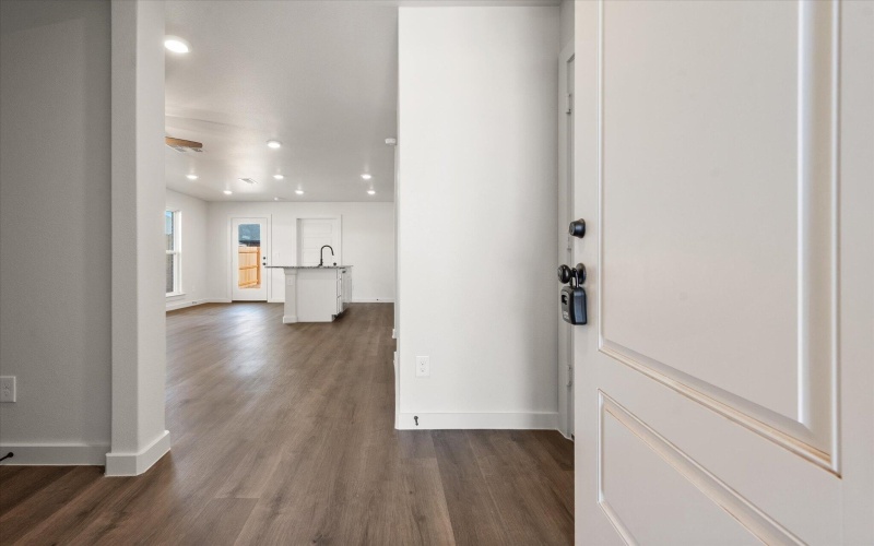 13805 Flint Avenue, Lubbock, TX 79423, 3 Habitaciones Habitaciones , ,2 BañosBaños,Residential,En Venta,13805 Flint Avenue,0,202564522