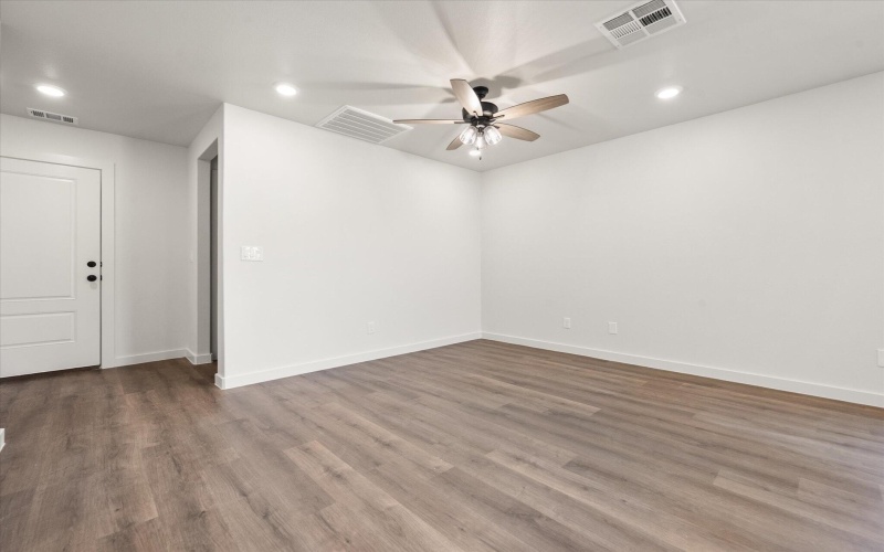 13805 Flint Avenue, Lubbock, TX 79423, 3 Habitaciones Habitaciones , ,2 BañosBaños,Residential,En Venta,13805 Flint Avenue,0,202564522