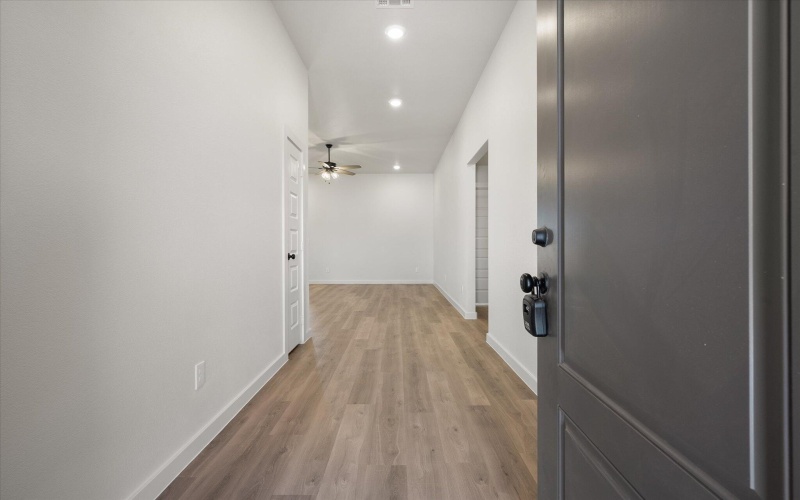 2422 Aberdeen Avenue, Wolfforth, TX 79382, 3 Bedrooms Bedrooms, ,2 BathroomsBathrooms,Residential,For Sale,2422 Aberdeen Avenue,0,202564524