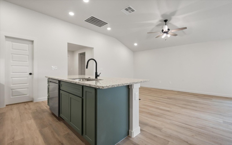 2407 Aberdeen Avenue, Wolfforth, TX 79382, 4 Bedrooms Bedrooms, ,2 BathroomsBathrooms,Residential,For Sale,2407 Aberdeen Avenue,0,202564525