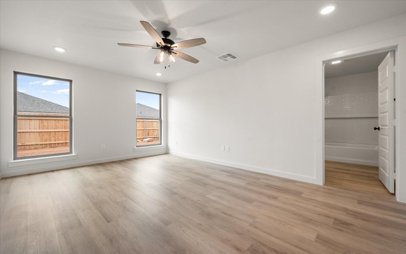 2407 Aberdeen Avenue, Wolfforth, TX 79382, 4 Bedrooms Bedrooms, ,2 BathroomsBathrooms,Residential,For Sale,2407 Aberdeen Avenue,0,202564525